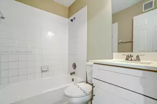 2296 NW 170th Ave, Pembroke Pines, FL 33028 - Photo 25
