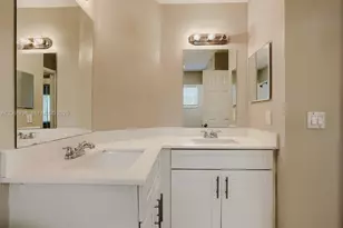 2296 NW 170th Ave, Pembroke Pines, FL 33028 - Photo 17