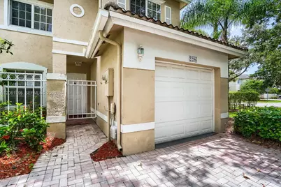 2296 NW 170th Ave, Pembroke Pines, FL 33028 - Photo 3