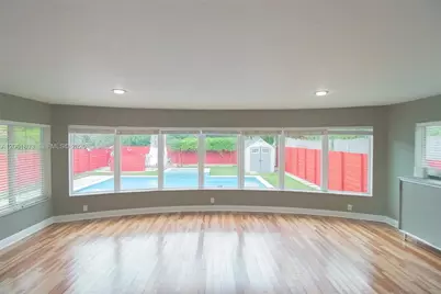 3722 Royal Palm Ave, Miami Beach, FL 33140 - Photo 41