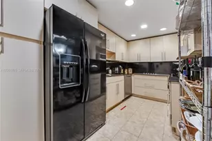 90 Edgewater Dr, Coral Gables, FL 33133 - Photo 7