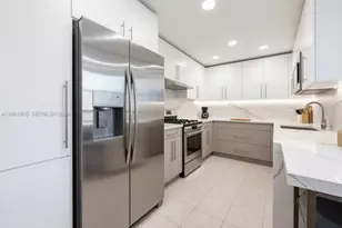 90 Edgewater Dr, Coral Gables, FL 33133 - Photo 17