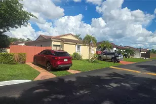 509 SW 87th Pl, Miami, FL 33174 - Photo 3