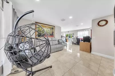 7819 SW 9th St, North Lauderdale, FL 33068 - Photo 15