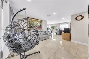 7819 SW 9th St, North Lauderdale, FL 33068 - Photo 15