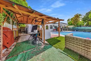 7819 SW 9th St, North Lauderdale, FL 33068 - Photo 35