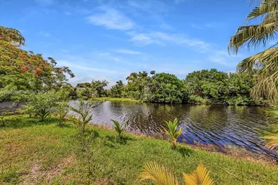 7819 SW 9th St, North Lauderdale, FL 33068 - Photo 37
