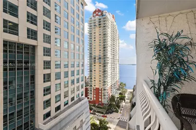 1200 Brickell Bay Dr #1816, Miami, FL 33131 - Photo 13