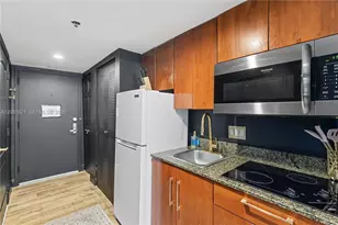 1200 Brickell Bay Dr, Miami, FL 33131 - Photo 3