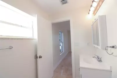 3014 NW 6th St, Pompano Beach, FL 33069 - Photo 13