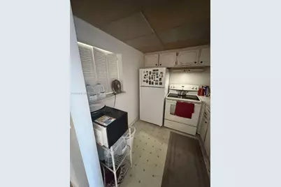 568 N Mansfield N #568, Boca Raton, FL 33434 - Photo 1