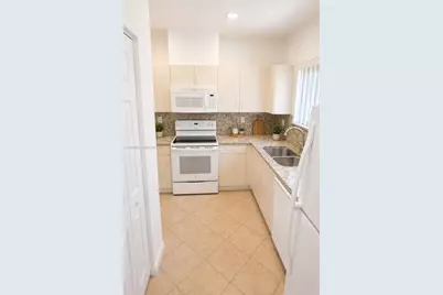 2603 NE 41st Cir #2603, Homestead, FL 33033 - Photo 7