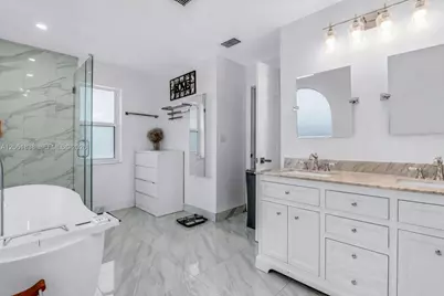 5900 York Ln, Davie, FL 33331 - Photo 15