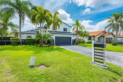 5900 York Ln, Davie, FL 33331 - Photo 49