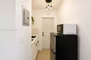1440 SW 4th St, Miami, FL 33135 - Photo 13