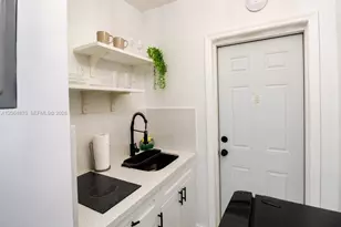 1440 SW 4th St, Miami, FL 33135 - Photo 11
