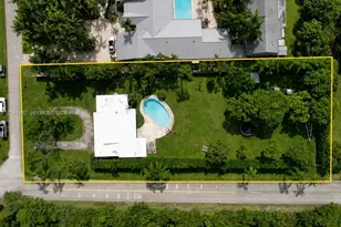 7550 SW 75th St, Miami, FL 33143 - Photo 1