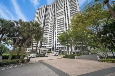 21205 Yacht Club Dr #703, Aventura, FL 33180 - Photo 17