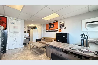 1054 NW 1st Ct, Hallandale Beach, FL 33009 - Photo 13