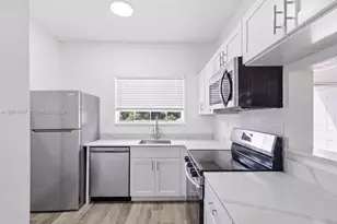 2121 NW 96th Terrace, Pembroke Pines, FL 33024 - Photo 3