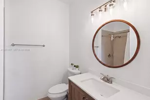2121 NW 96th Terrace, Pembroke Pines, FL 33024 - Photo 9