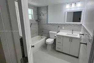 1160 NW 105th St, Miami, FL 33150 - Photo 9