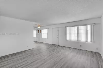 300 SW 134th Way #413E, Pembroke Pines, FL 33027 - Photo 5