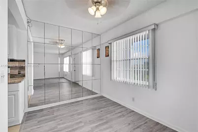 300 SW 134th Way #413E, Pembroke Pines, FL 33027 - Photo 7
