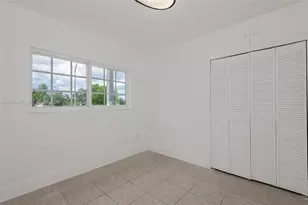 998 W 68th St, Hialeah, FL 33014 - Photo 19
