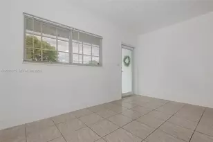 998 W 68th St, Hialeah, FL 33014 - Photo 3