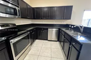 748 SE 32nd Ave, Homestead, FL 33033 - Photo 9