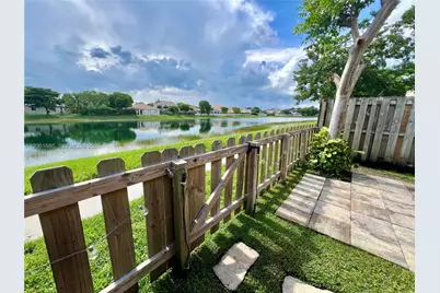 748 SE 32nd Ave #748, Homestead, FL 33033 - Photo 17
