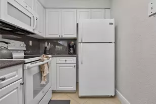 2501 S Ocean Dr, Hollywood, FL 33019 - Photo 31