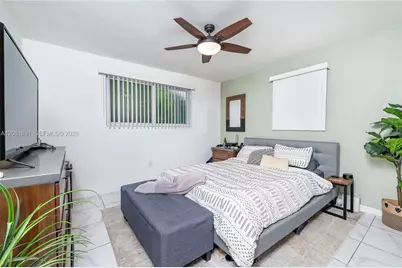 3100 Naomi St #3102, Miami, FL 33133 - Photo 7