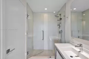 2000 Metropica Wy, Sunrise, FL 33323 - Photo 17