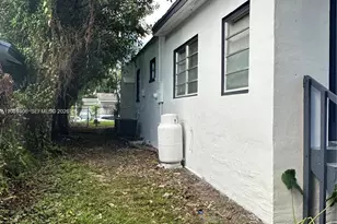 1836 NW 33rd St, Miami, FL 33142 - Photo 13