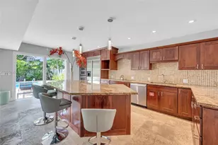 3317 NE 16th Ct, Fort Lauderdale, FL 33305 - Photo 7