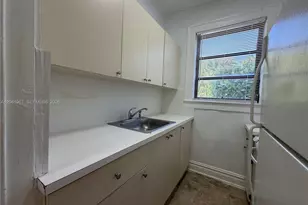 320 Mendoza Ave, Miami, FL 33134 - Photo 5