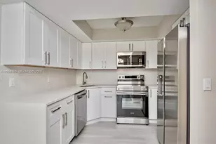 4240 Village Dr, Delray Beach, FL 33445 - Photo 5