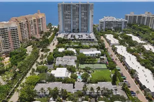 224 Seaview Dr, Key Biscayne, FL 33149 - Photo 19