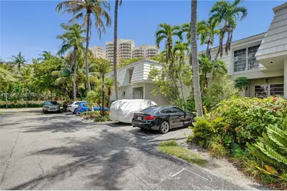 224 Sea View Dr #104, Key Biscayne, FL 33149 - Photo 17