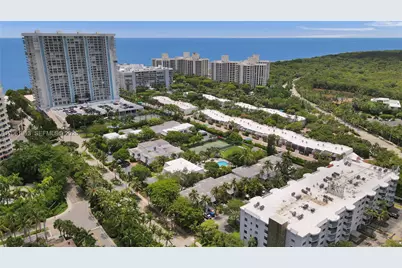 224 Sea View Dr #104, Key Biscayne, FL 33149 - Photo 31