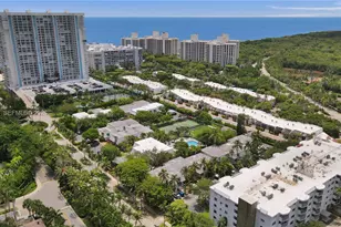 224 Seaview Dr, Key Biscayne, FL 33149 - Photo 31