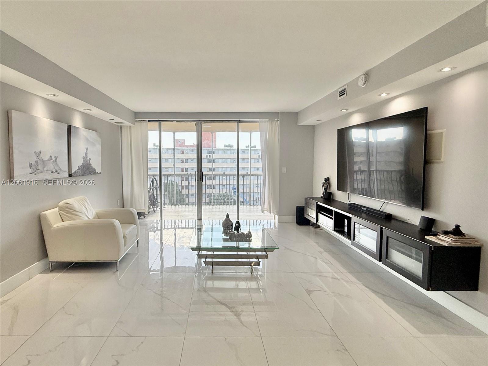1770 NE 191st St #717-1 - 1770 NE 191st St #717-1, Miami, FL 33179 Luxury Property | Jose Angel Pina