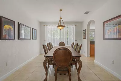 7926 SW 195th Ter, Cutler Bay, FL 33157 - Photo 5