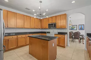 7926 SW 195th Terrace, Cutler Bay, FL 33157 - Photo 11