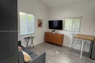 2230 NW 6th St, Miami, FL 33125 - Photo 7