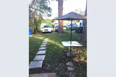3477 NE 13th Ave #B, Oakland Park, FL 33334 - Photo 3