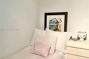 5005 Collins Ave, Miami Beach, FL 33140 - Photo 7