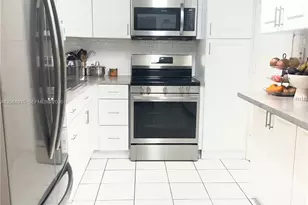 5005 Collins Ave, Miami Beach, FL 33140 - Photo 5